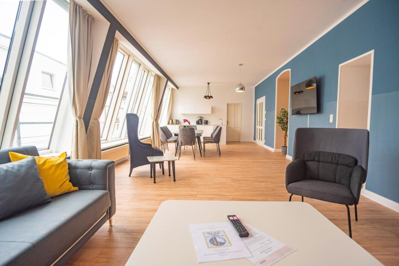 Royal Residence Haus Des Meeres Вена Экстерьер фото